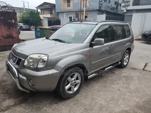 Nissan X-Trail 2005 Gray