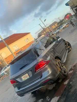 Mercedes-Benz GLE-Class AMG GLE 43 4MATIC 2018 Gray