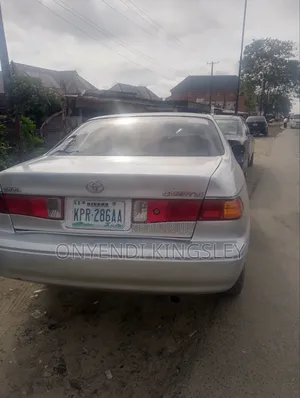 Toyota Camry 2002 Silver