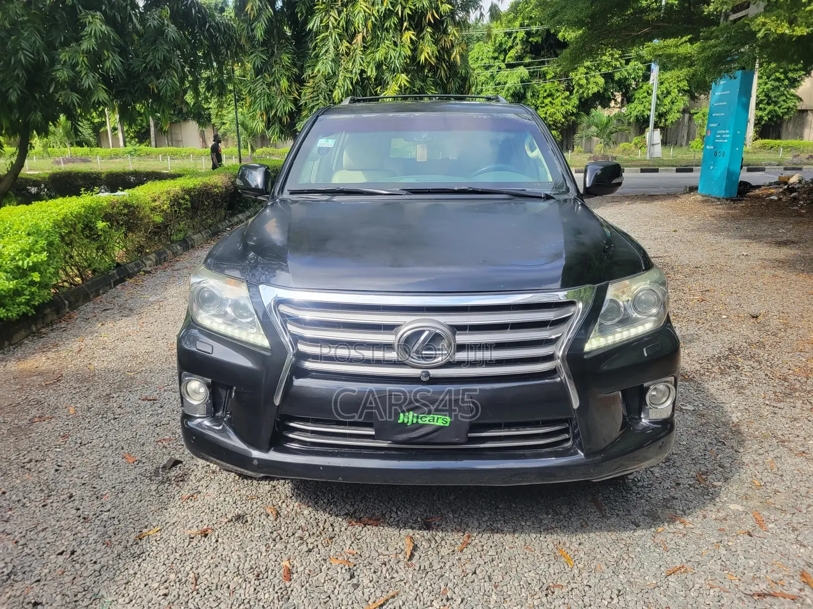 Lexus LX 570 2012 Black