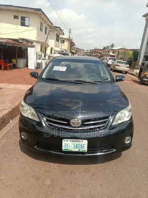 Toyota Corolla 2012 Black