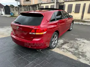 Toyota Venza AWD 2010 Red