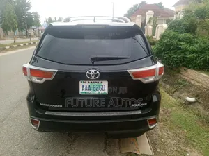Toyota Highlander 2016 Black