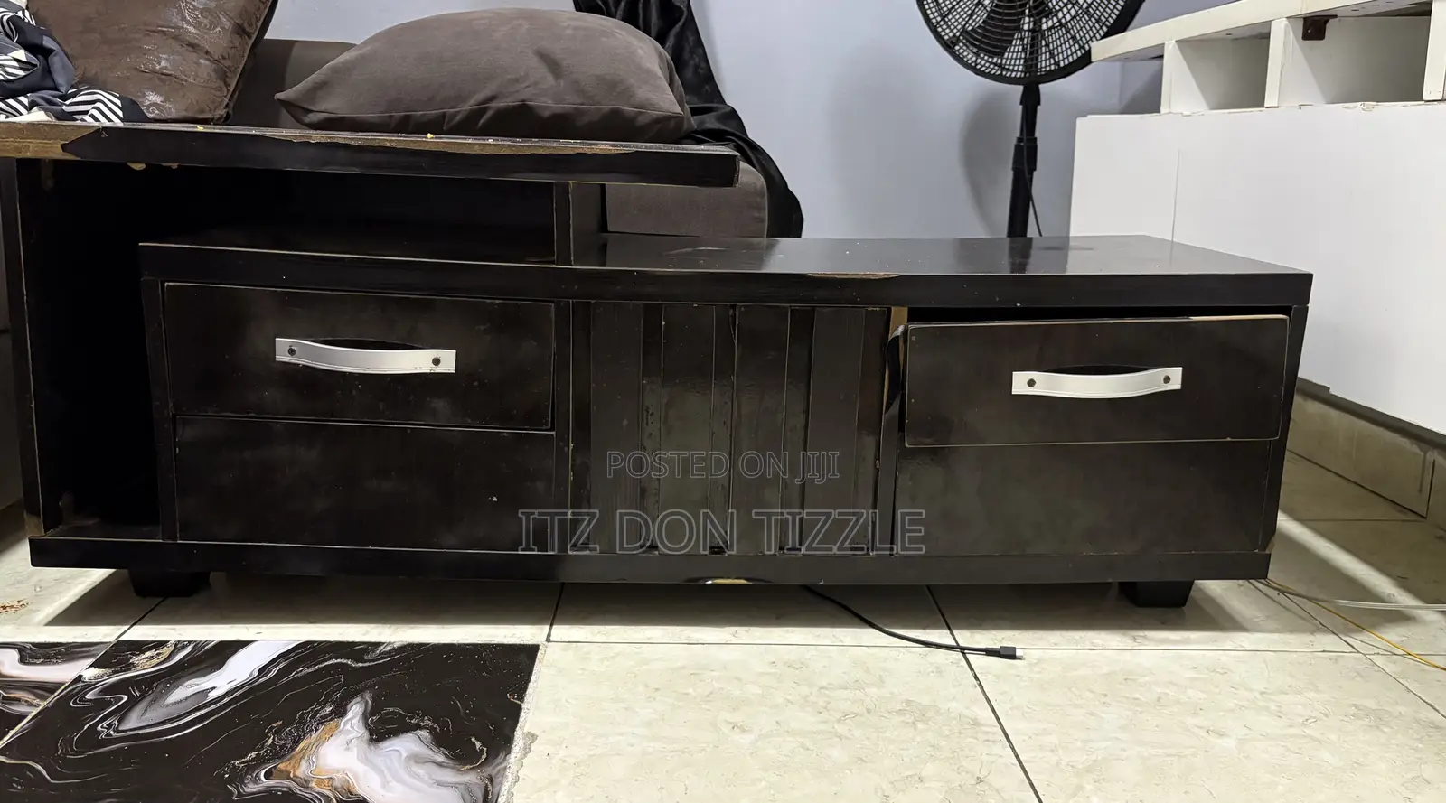 Console/Center Table