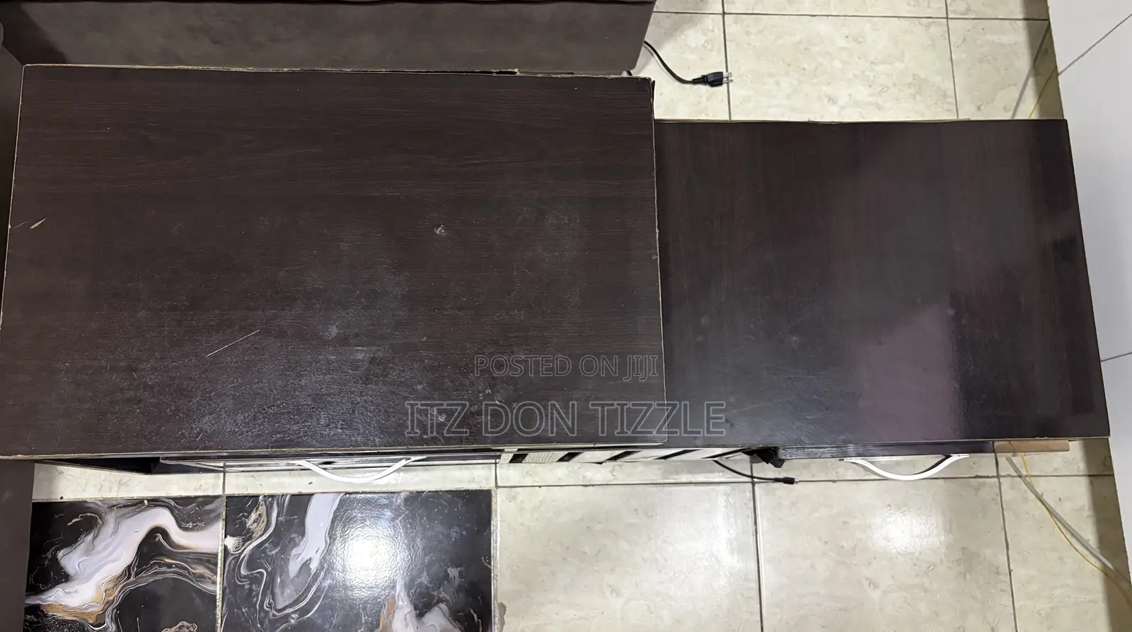 Console/Center Table