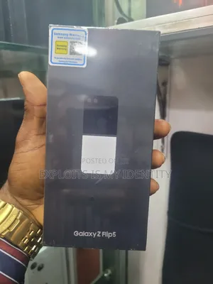 New Samsung Galaxy Z Flip 5 512 GB Black
