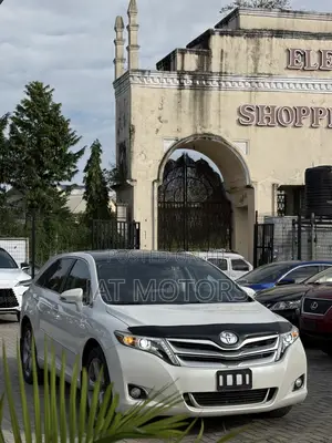 Toyota Venza Limited AWD V6 2013 White