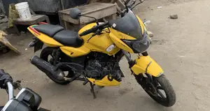 Bajaj Pulsar 220 F 2025 Yellow