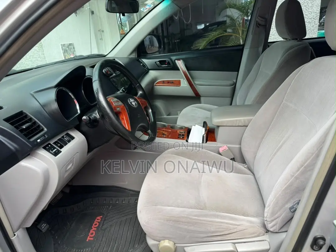 Toyota Highlander 2008 Silver