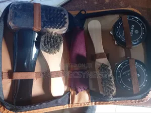 Shoe Polish Set / Kit