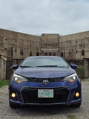Toyota Corolla 2015 Blue