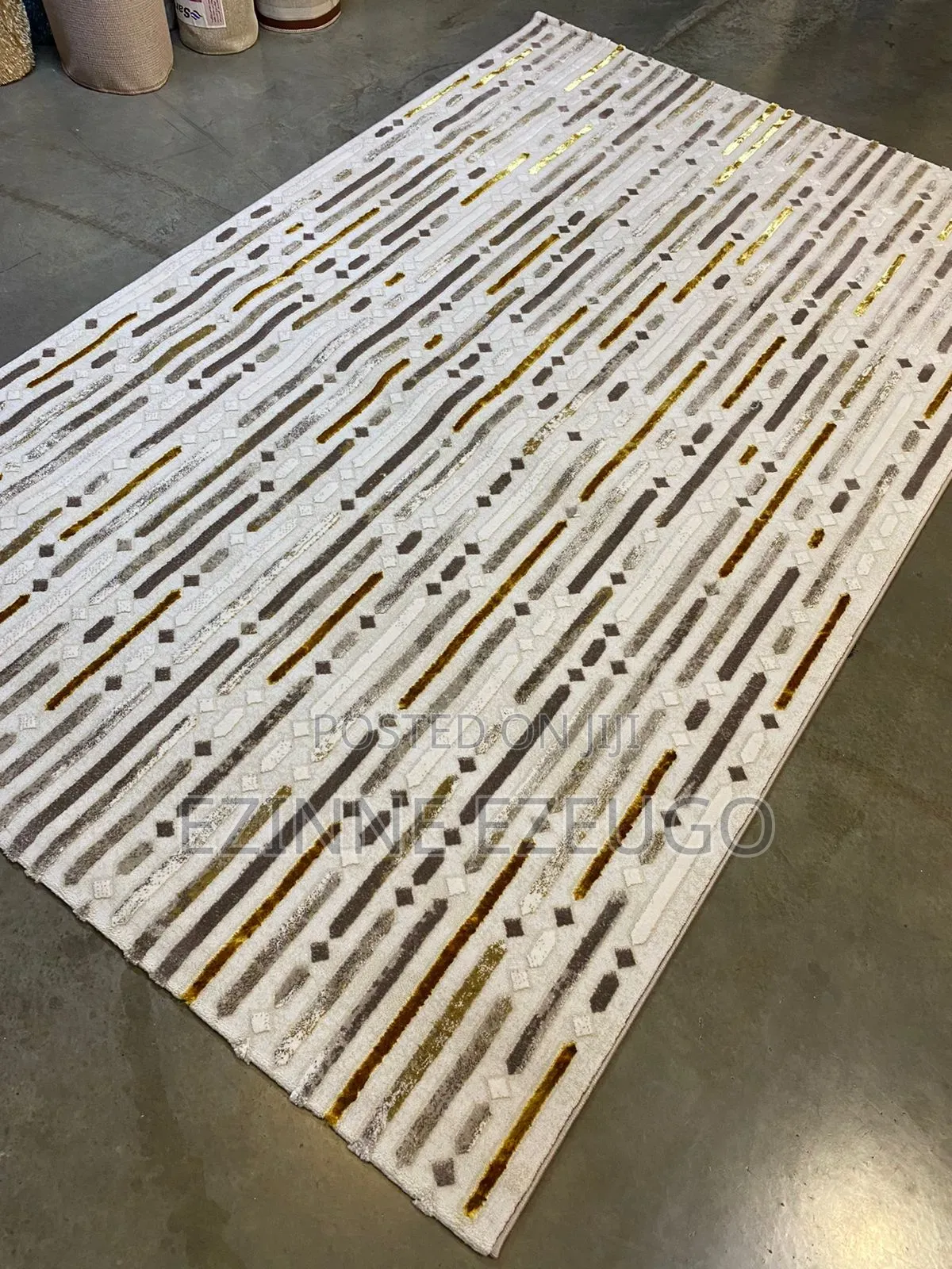 Centre Rugs