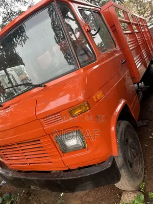 Mercedes Benz 608