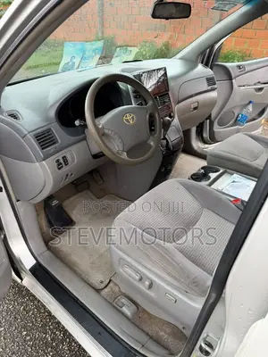 Toyota Sienna 2006 Silver