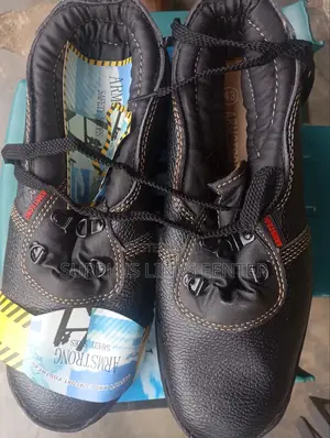 Safety Shoes Size 43