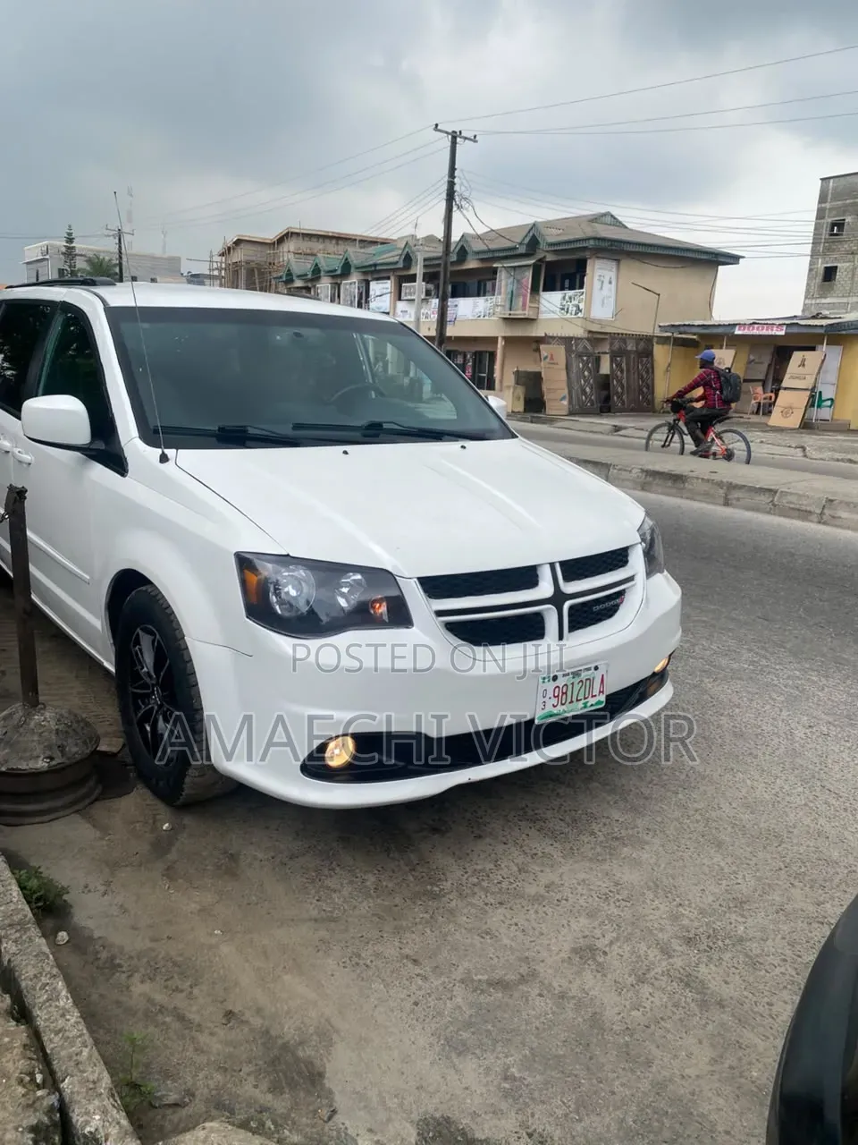 Dodge Caravan 2017 White