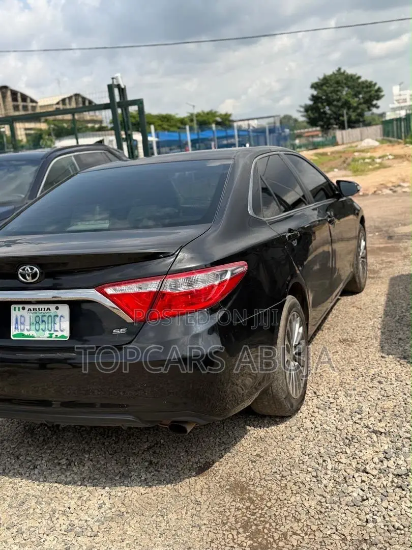 Toyota Camry 2016 Black