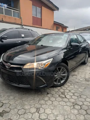 Toyota Camry SE 4dr Sedan (2.5L 4cyl 6A) 2017