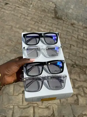 Blue Cut Photochromic Glasses