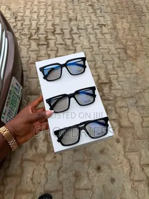 Blue Cut Photochromic Glasses