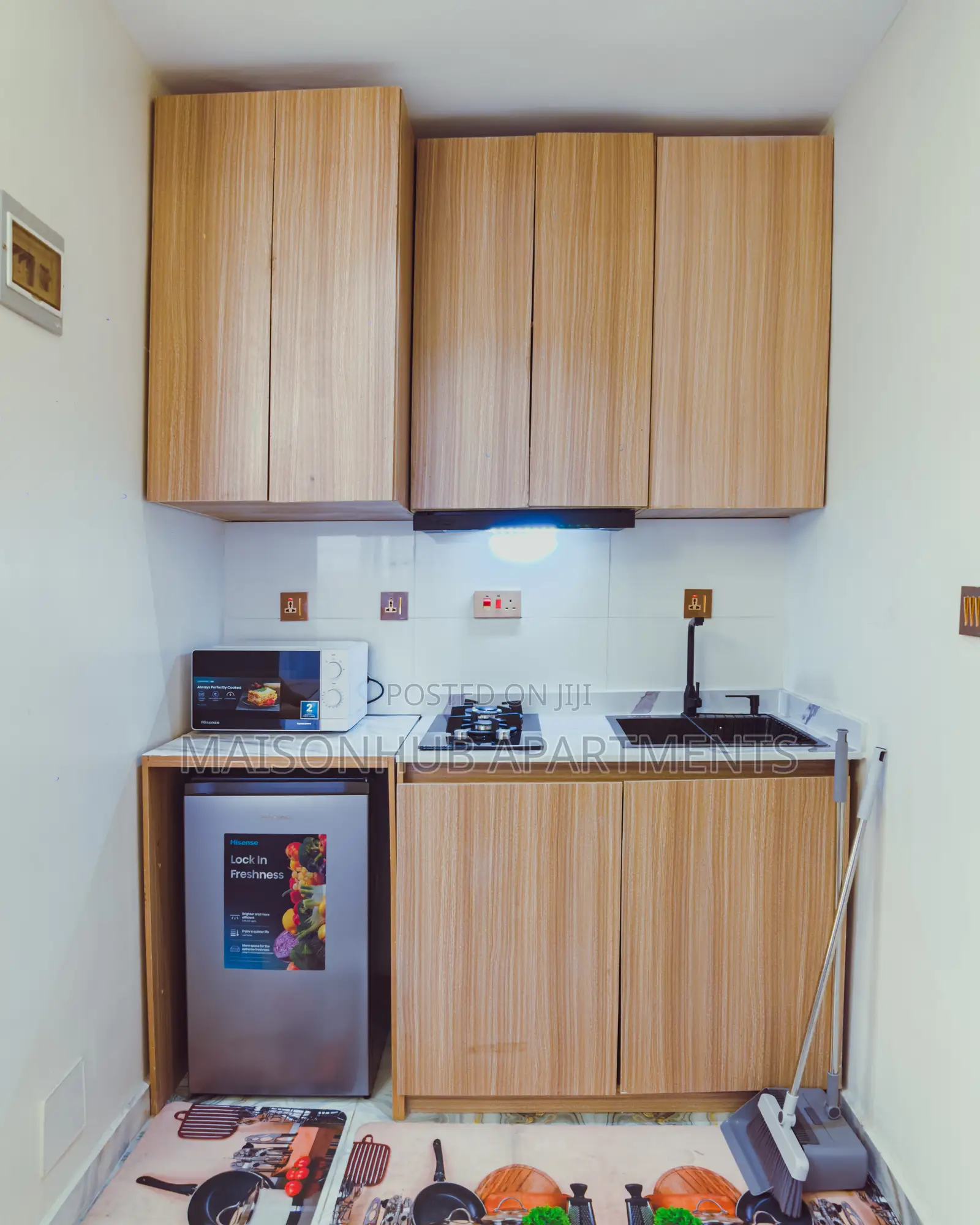 Deluxe Studio Apartment