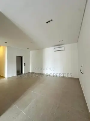 5bdrm Duplex in Banana Island for sale