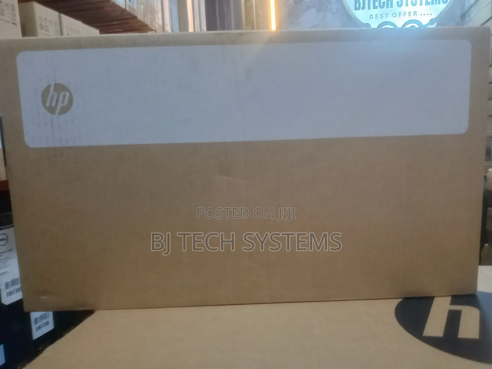 New Laptop HP 240 8GB Intel Core 5 SSD 512GB
