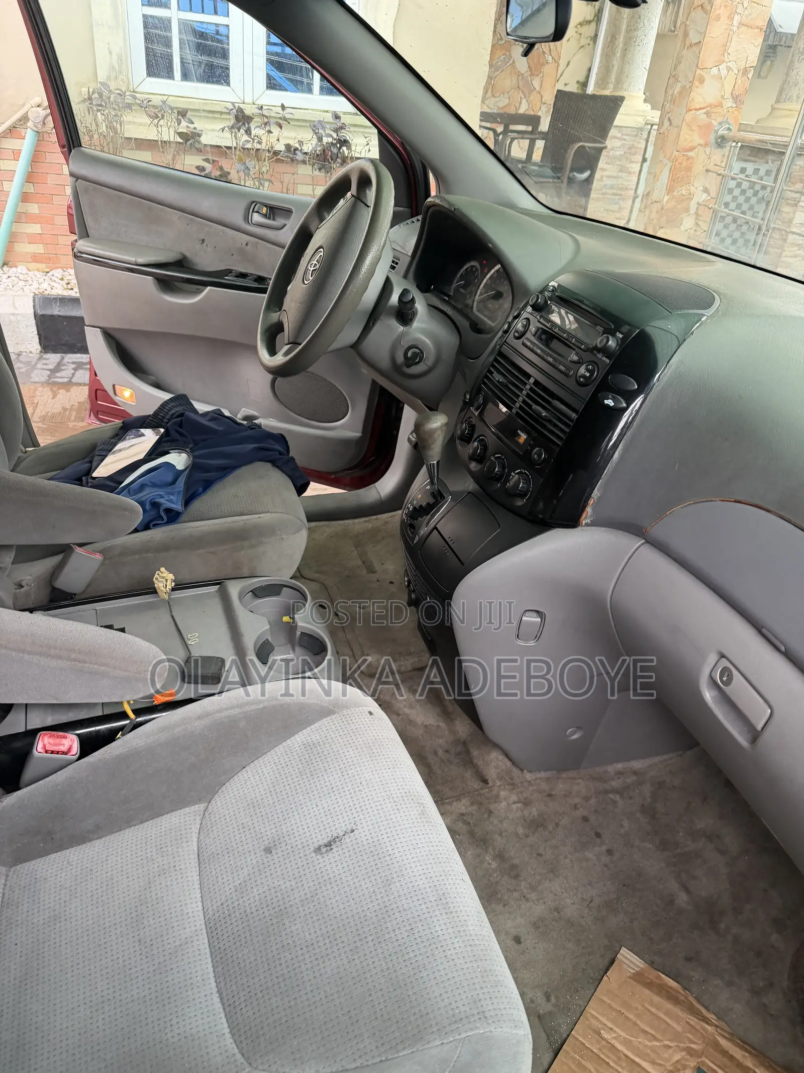 Toyota Sienna 2005 Maroon