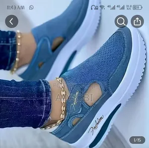 Cool Sporty Ladies Sneakers – Flat Platform Casual Mesh Shoes (Blue)
