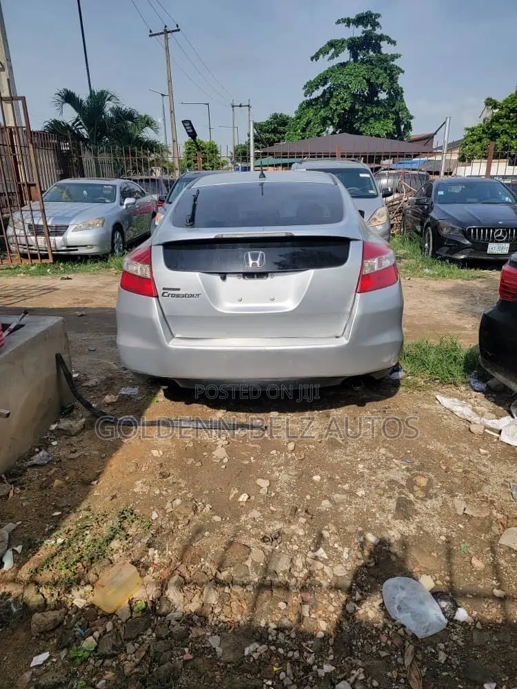 Honda Crosstour 2010 Silver