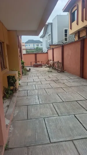 3bdrm Block of Flats in River Valley Estate for sale