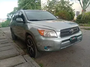 Toyota RAV4 2008 Green