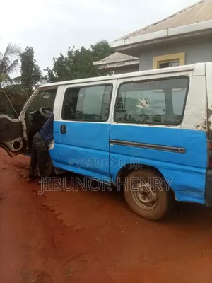 Mitsubishi L300 2008 Blue