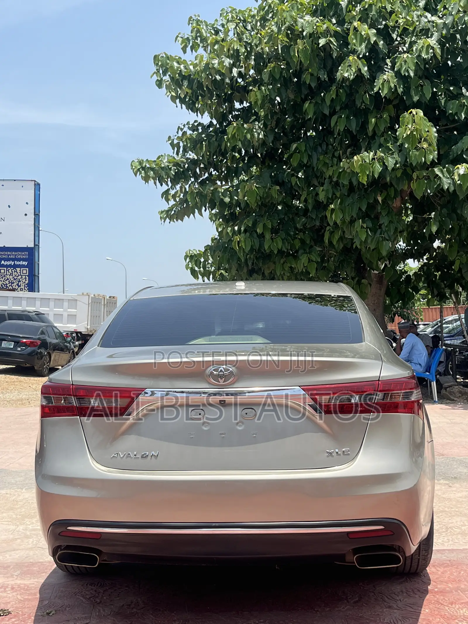 Toyota Avalon 2017 Gold