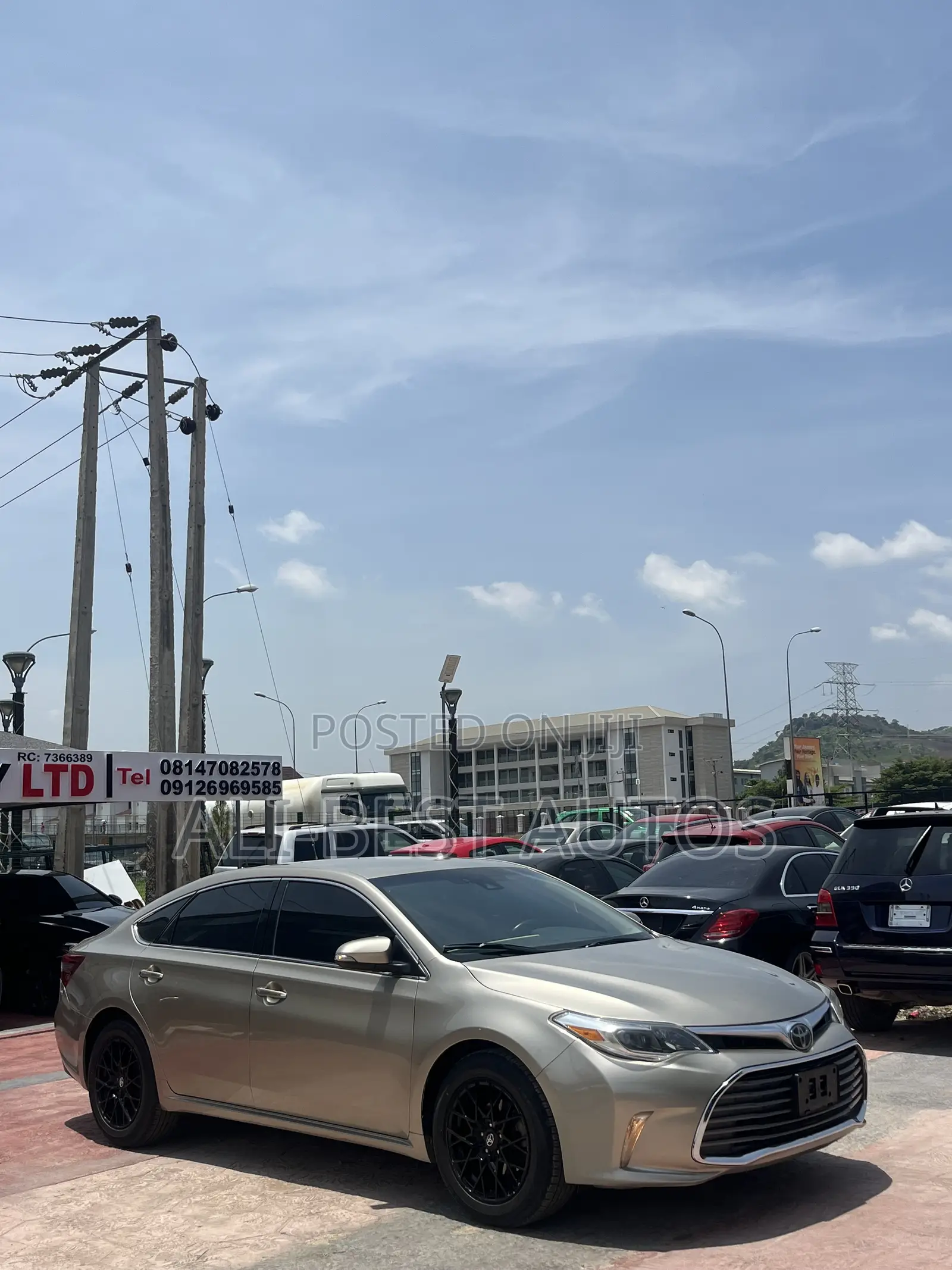 Toyota Avalon 2017 Gold