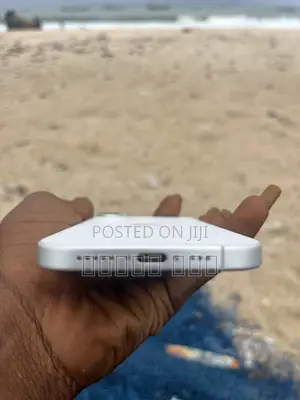 Apple iPhone 16 128 GB White