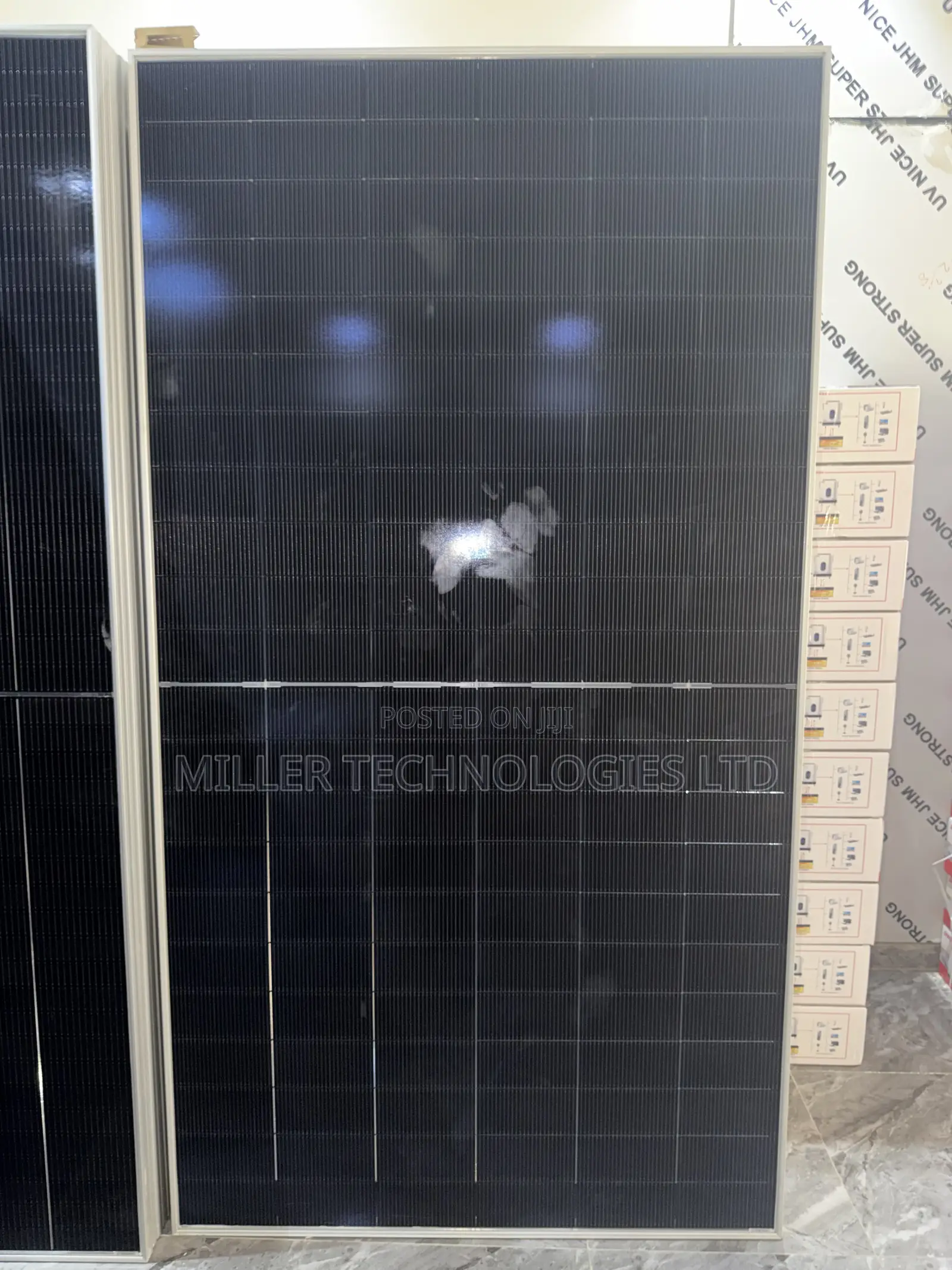 Jinko 720W Grade a Solar Panel – ALL GRADE A