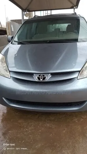 Toyota Sienna 2006 Blue
