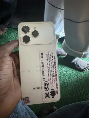 Tecno Spark 40 128 GB White