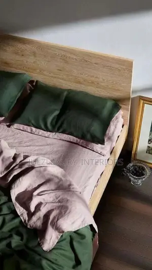Leanas Comfort Signature Bedding Set
