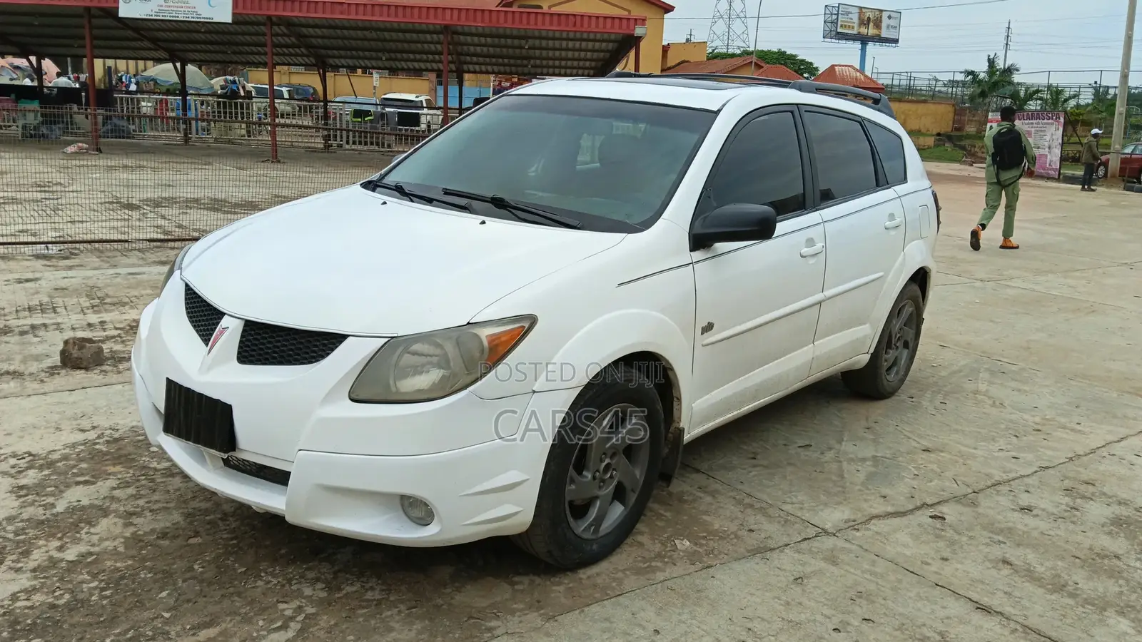 Pontiac Vibe Automatic 2003 White