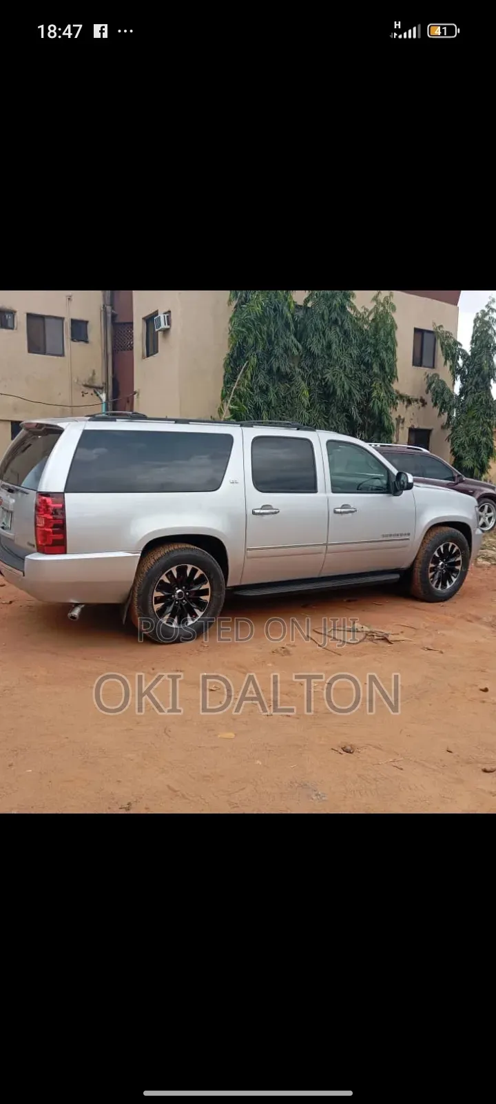 Chevrolet Suburban LS 1500 2012 Gray