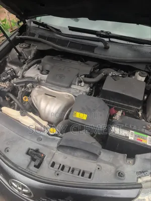 Toyota Camry LE 4dr Sedan (2.5L 4cyl 6A) 2012 Gray