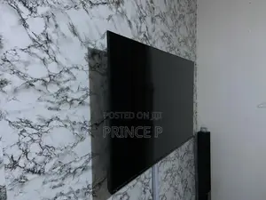 Royal Smart Android TV 58”