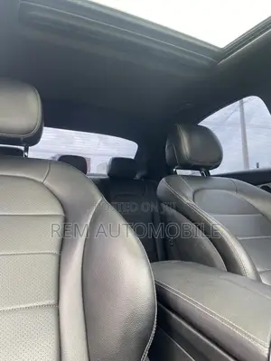 Mercedes-Benz C300 2019 Black