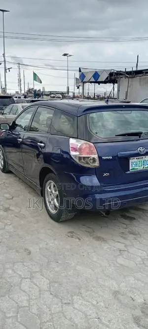 Toyota Matrix 2004 Blue