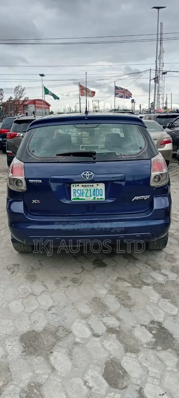 Toyota Matrix 2004 Blue