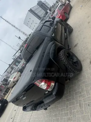Toyota Tacoma V6 4dr Access Cab 4WD 6.1 ft. SB (4.0L 6cyl 5A) 2015