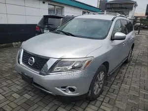 Nissan Pathfinder 2013 Silver