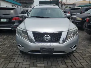 Nissan Pathfinder 2013 Silver